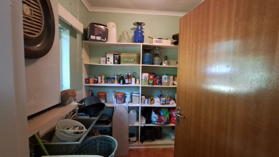 5 Bedroom Property for Sale in Parys Free State